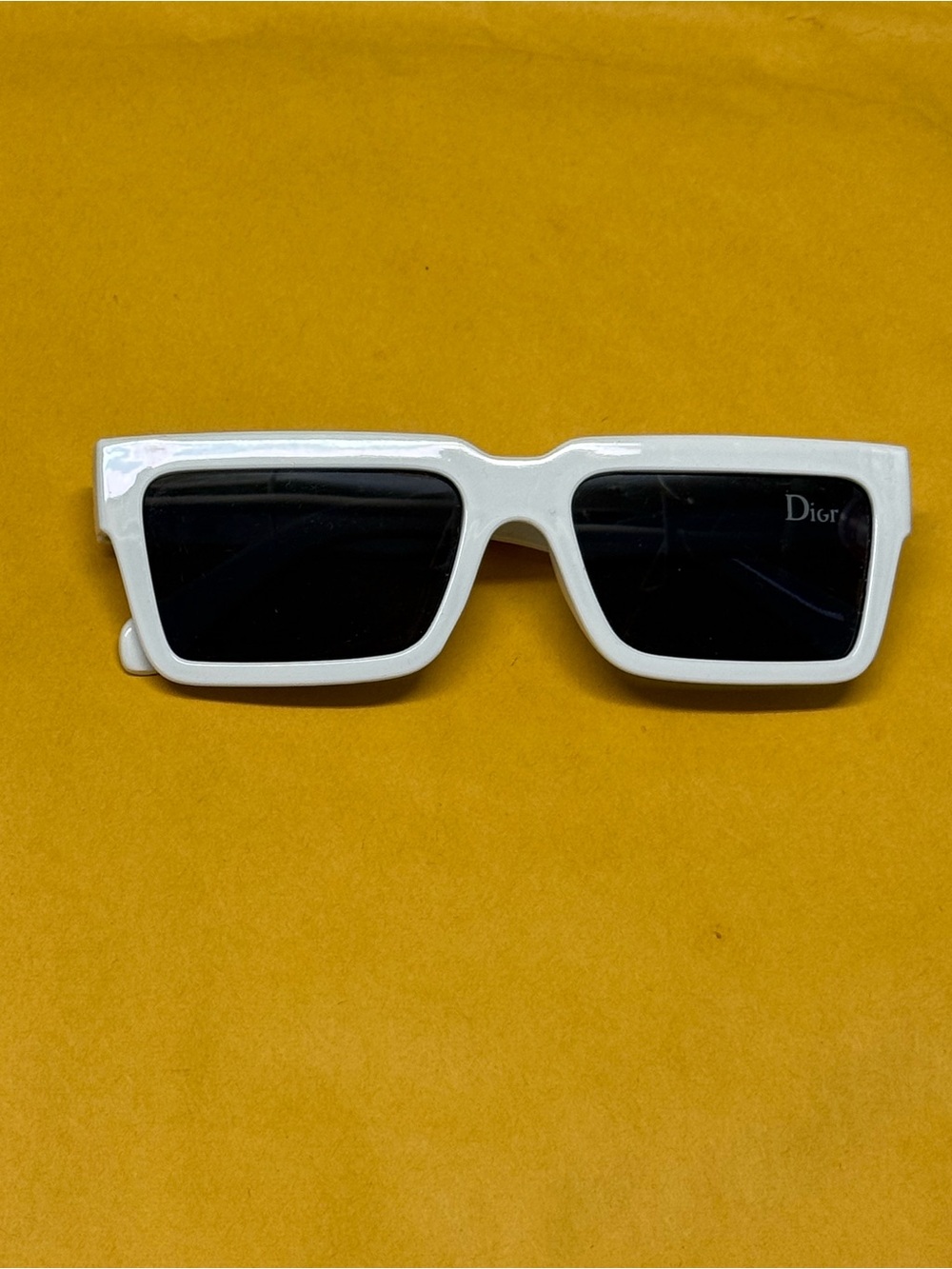 Dior-Style White-On-Black Unisex UV Sunglasses